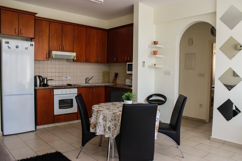 King'S Gardens Apartment Paphos Ngoại thất bức ảnh