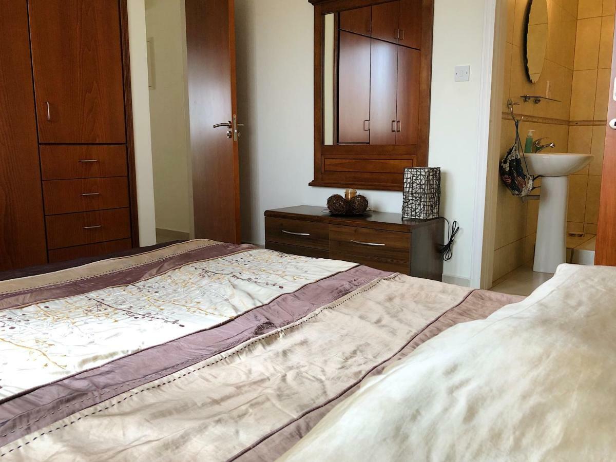 King'S Gardens Apartment Paphos Ngoại thất bức ảnh