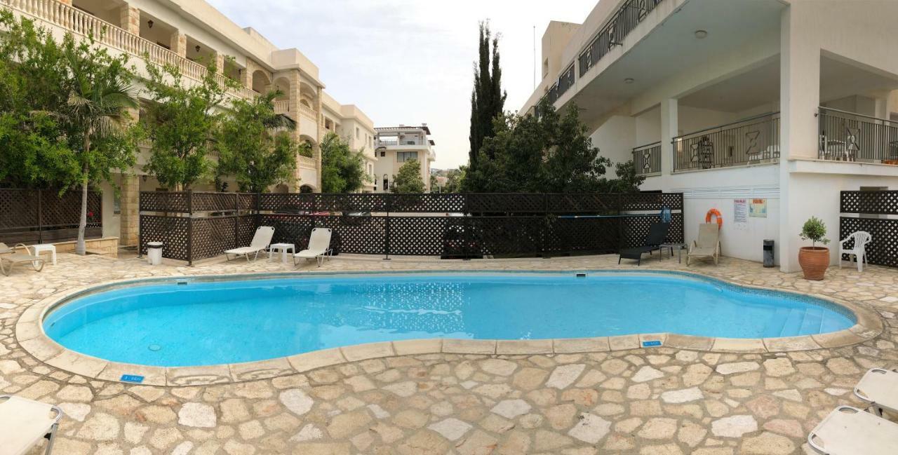 King'S Gardens Apartment Paphos Ngoại thất bức ảnh